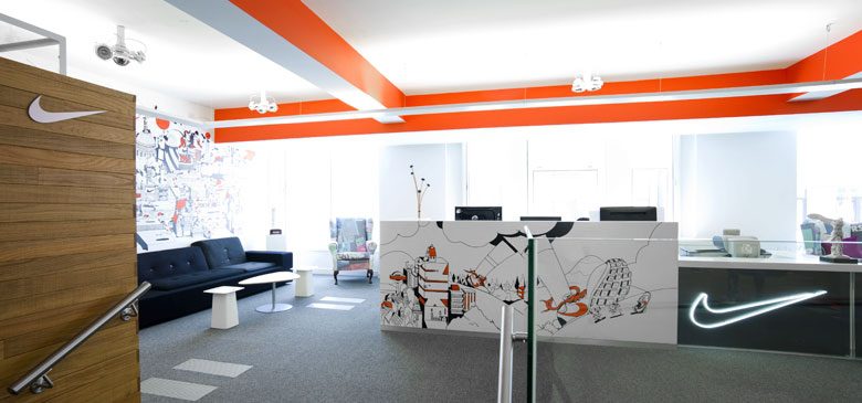 29_Nike_UK_Headquarters_Refresh_London_Illustration_Mural_2x3_Expanded 780x365