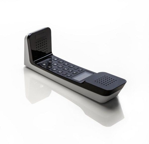 Swissvoice-L7-Detraform-Phone-6-600x579