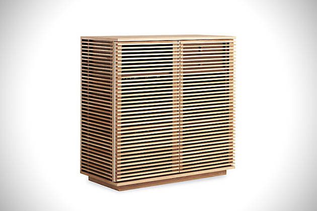 Retro-Inspired-Line-Wine-Bar-by-Nathan-Young-4