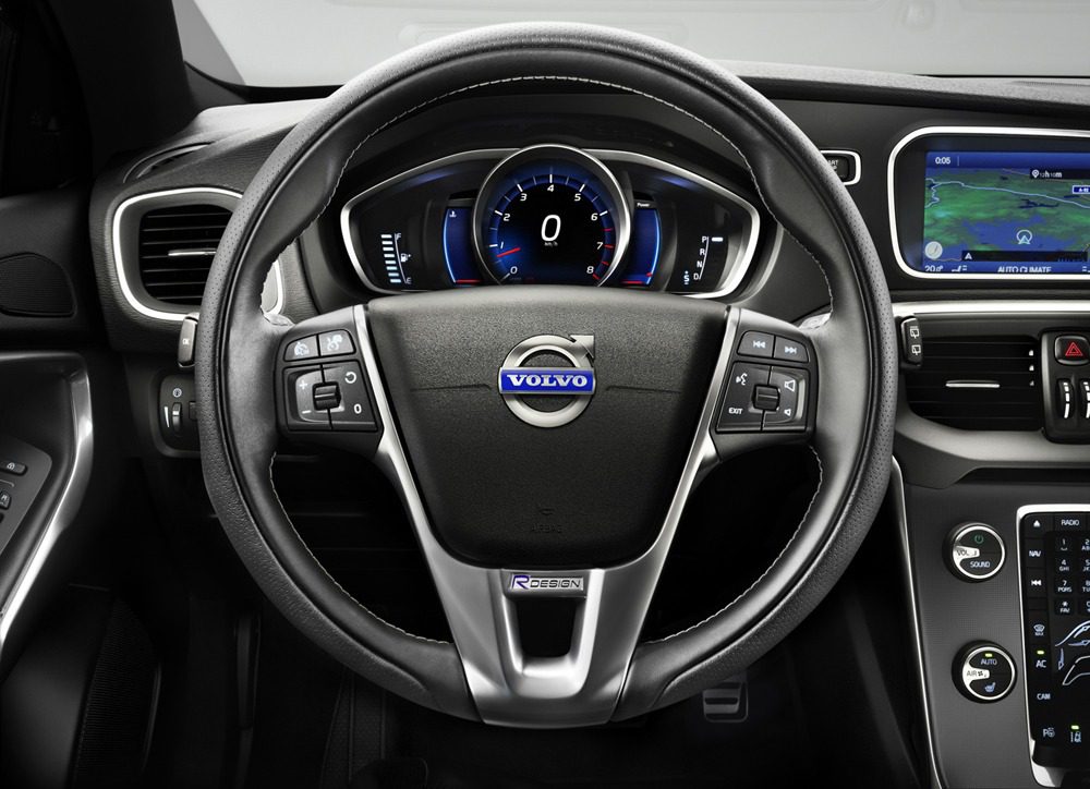 013-2013-volvo-v40-r-design_1000