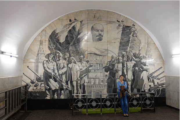 müzeyi-anımsatan-moskova-metrosu-13