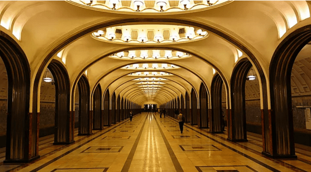 müzeyi-anımsatan-moskova-metrosu-6